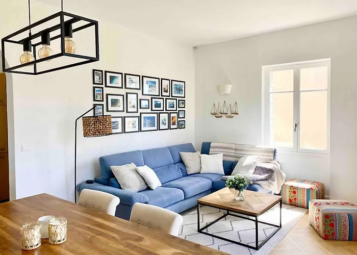 Sea View 2 Bedroom 尼斯