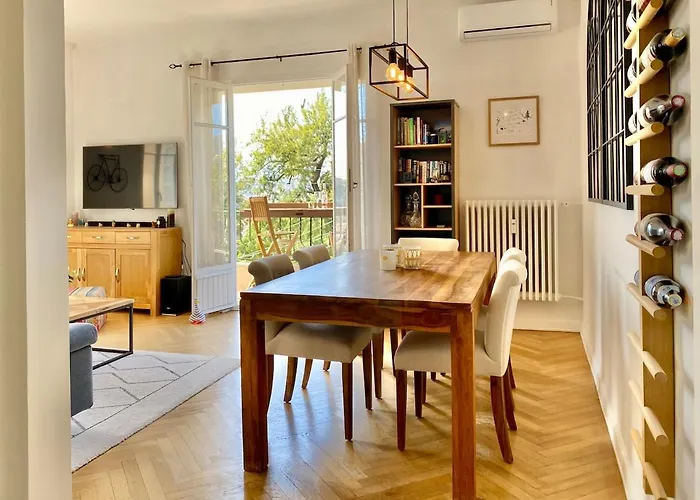 Appartement Sea View 2 Bedroom *